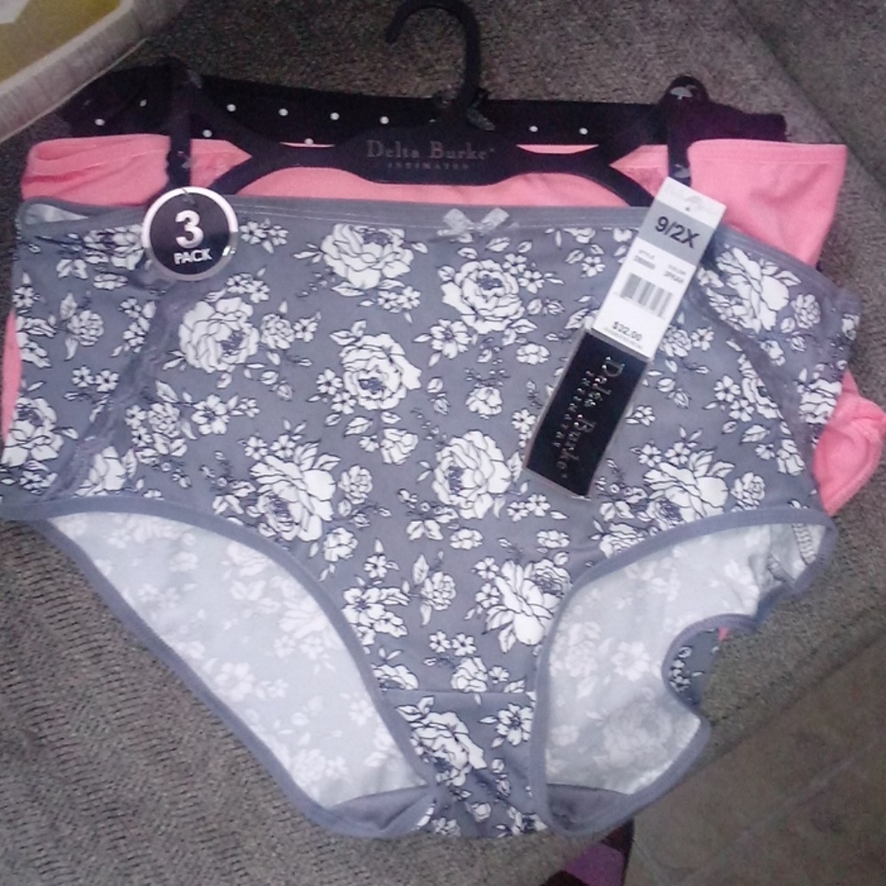 Delta Burke Intimates 2X